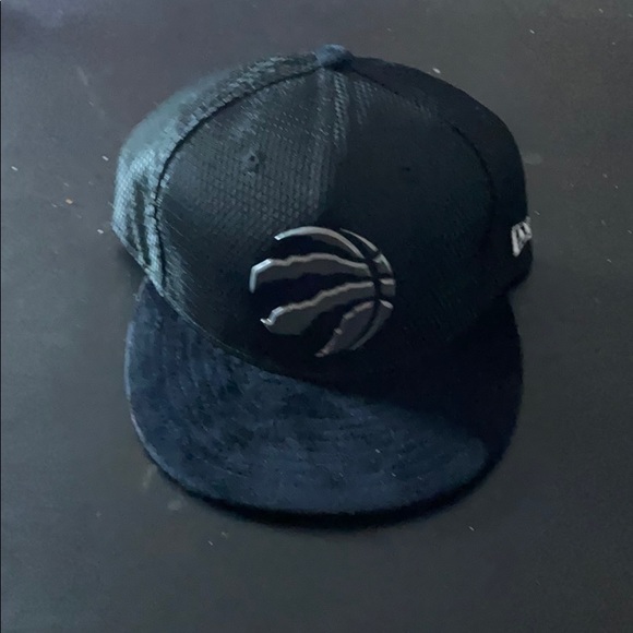 Raptors New Era 59 Fifty NBA on court official hat - Picture 1 of 6